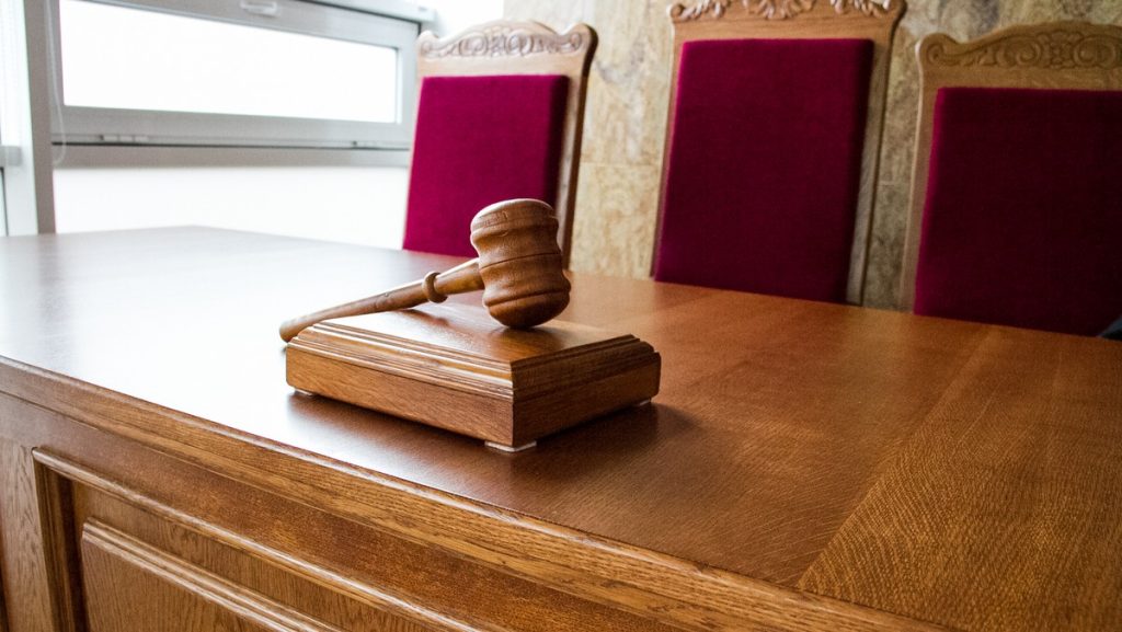 Ρώσος καταδικάστηκε σε 18,5 χρόνια κάθειρξη για «προδοσία» – Εκρηκτικά για «φιλοουκρανική» οργάνωση