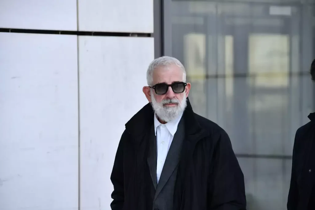 Πέτρος Φιλιππίδης: Σε συγγενικό του πρόσωπο φιλοξενείται μέχρι να αποκατασταθεί λόγω φωτιάς το σπίτι που νοικιάζει