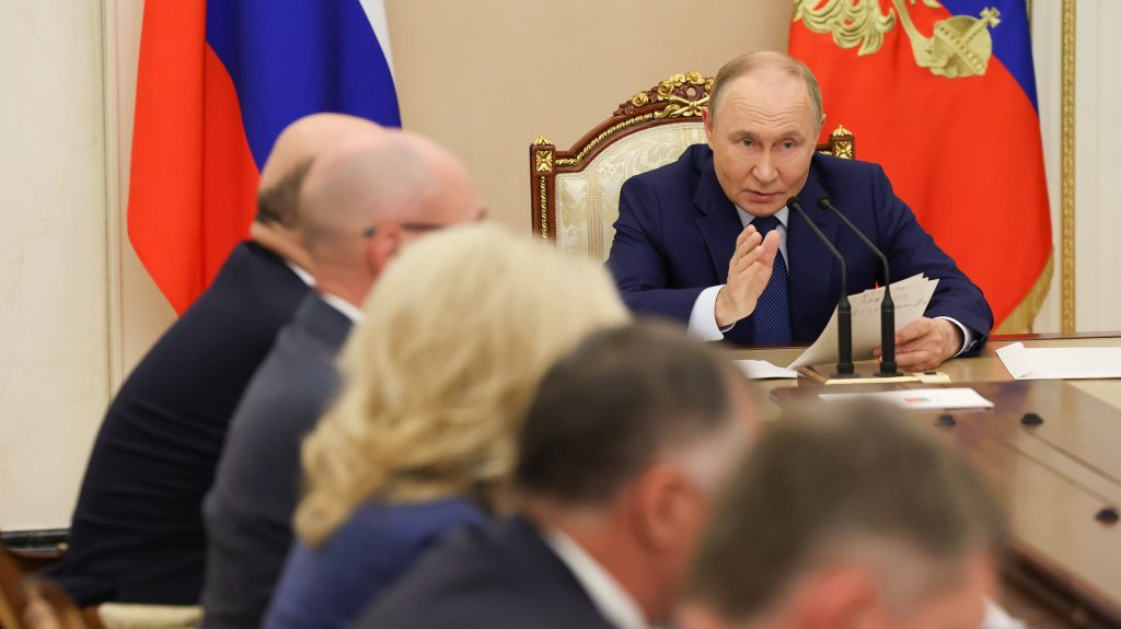 Ο Β.Πούτιν ανακοίνωσε τον «Μέγα Σιδηρόδρομο» της ευρωπαϊκής Ρωσίας με μήκος γραμμών 4.500 χλμ.!