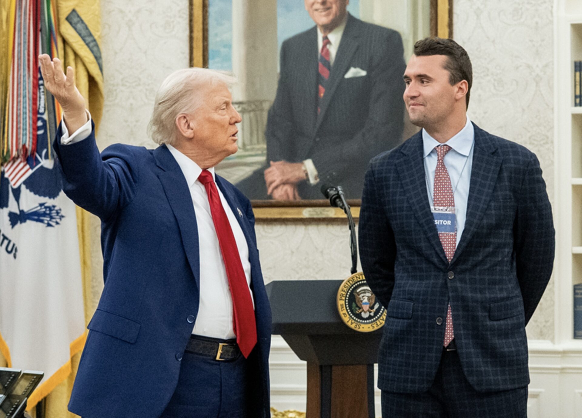 Δολοφονία Τ.Κερκ: Ν.Τραμπ και Τ.Βανς μιλούν για «εσωτερική τρομοκρατία της Αριστεράς», απολύσεις και καταστολή