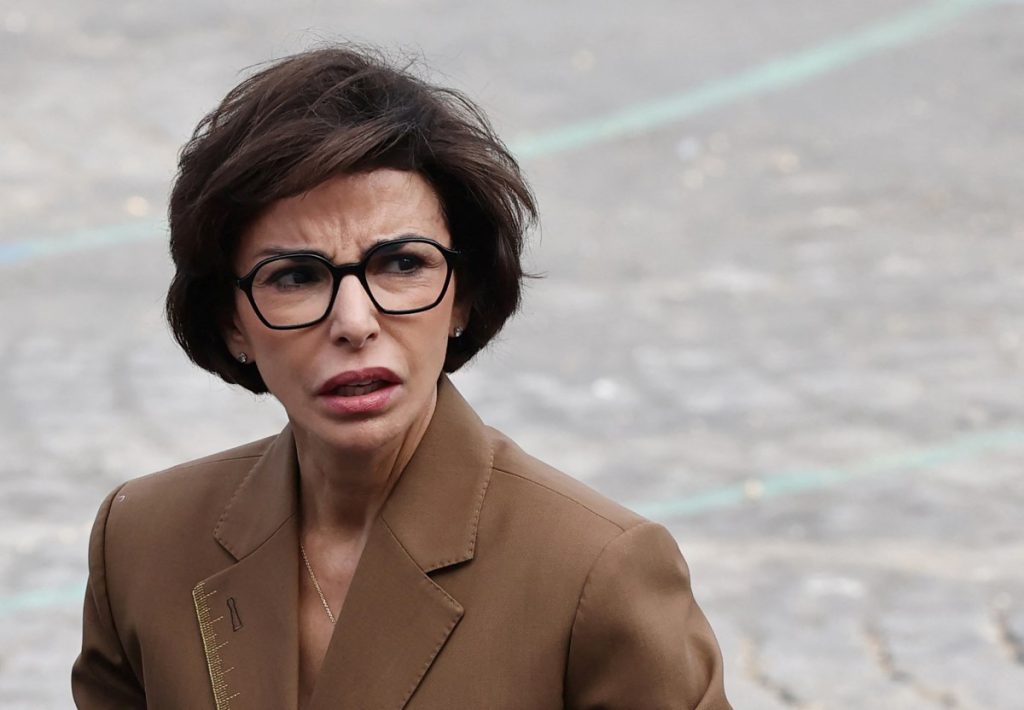 Γαλλία: Δικαστική έρευνα για υπουργό του Ε.Μακρόν – Απέκρυψε κοσμήματα αξίας 420.000 ευρώ