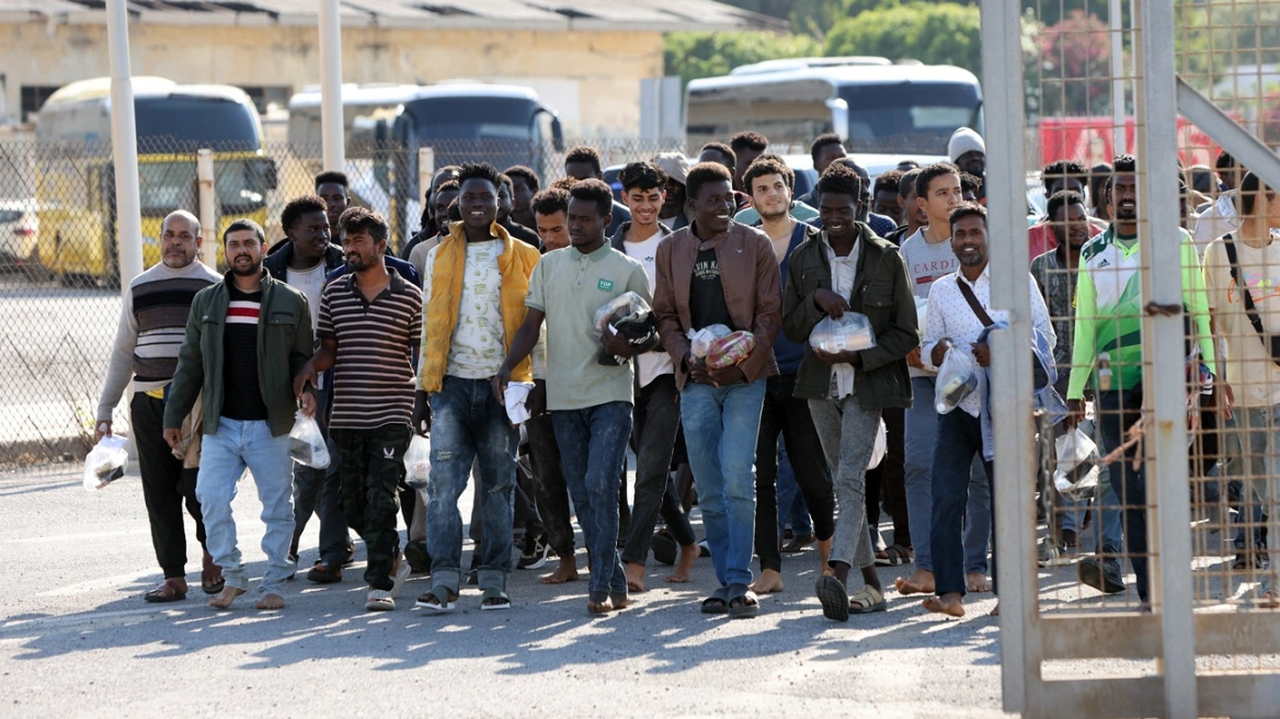 Σύσκεψη στα Χανιά για το Μεταναστευτικό: Τεταμένη η κατάσταση στην Αγυιά