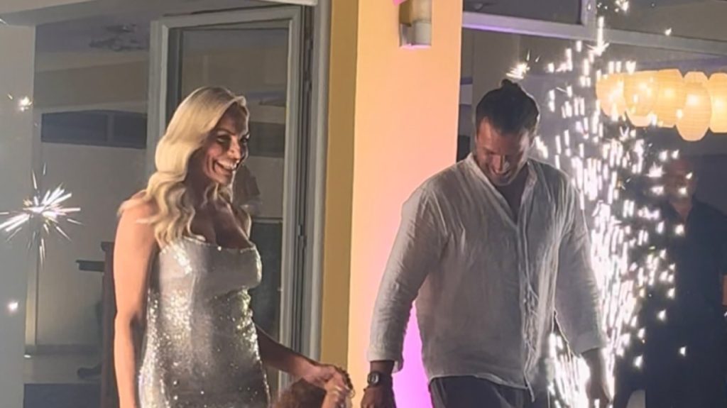 Ιωάννα Μαλέσκου για τις φήμες ότι έχει χωρίσει με τον σύζυγό της: «Αφορά κανέναν;»