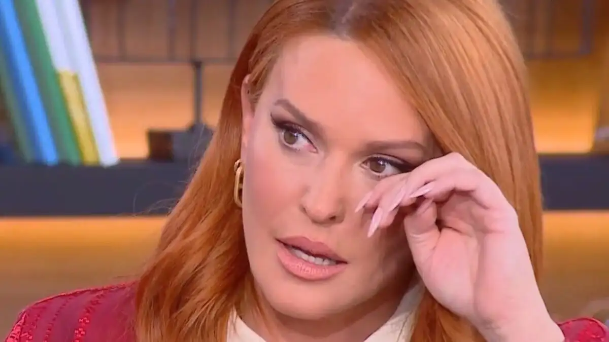 Σίσσυ Χρηστίδου: «Ψυχοφθόρο το να βλέπεις τα παιδιά σου να μπαινοβγαίνουν στις δικαστικές αίθουσες»