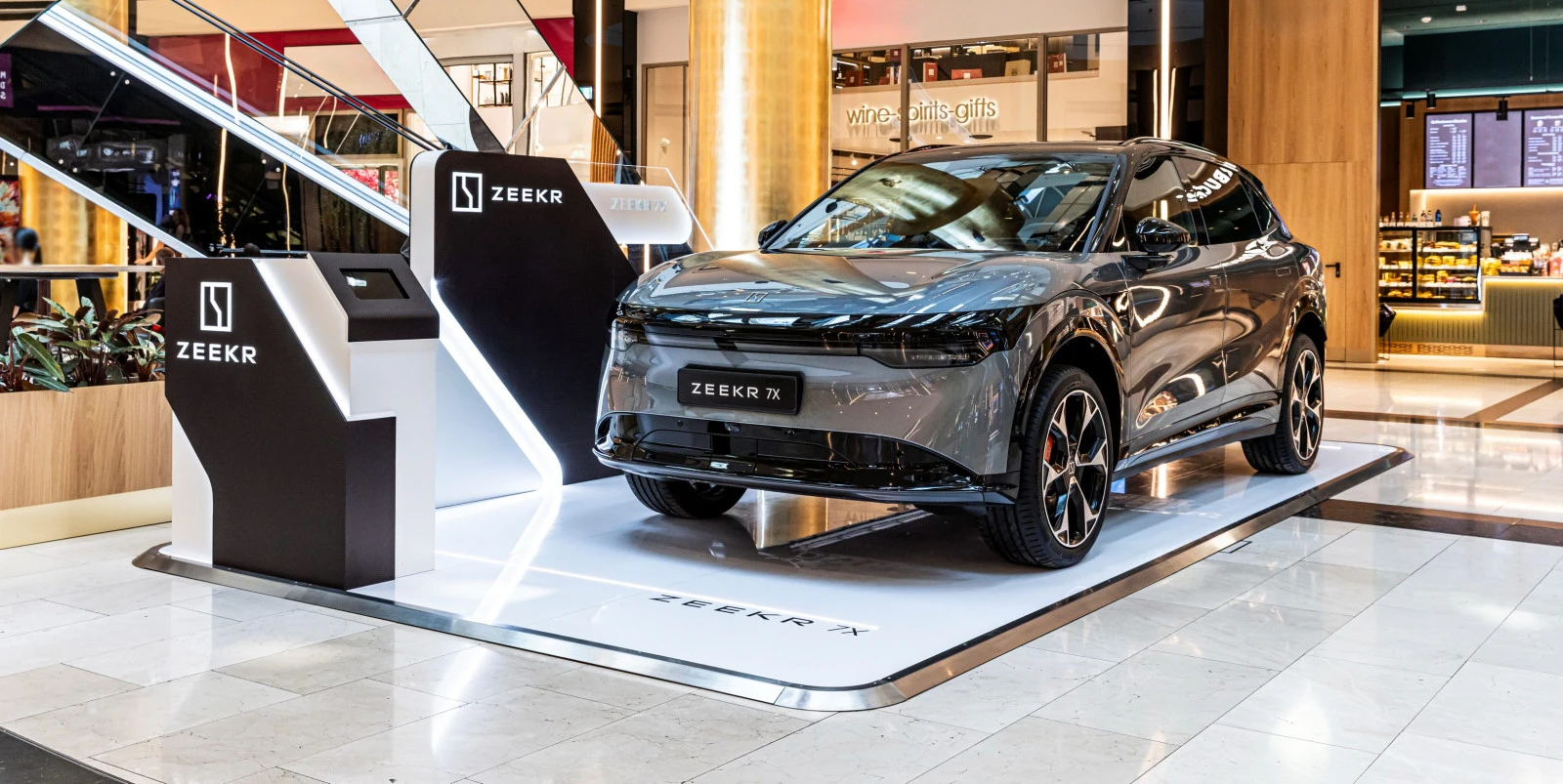 Πού θα δείτε από κοντά το νέο Zeekr 7X στην Αθήνα;