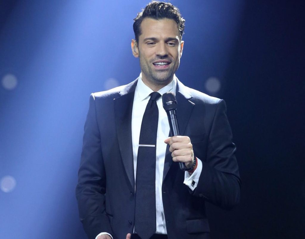 Ν.Ζήσης για Κ.Αργυρό: «Έκανε προσπάθεια για να τραγουδήσει αφιλοκερδώς για την Εθνική αλλά έλειπε στο εξωτερικό»