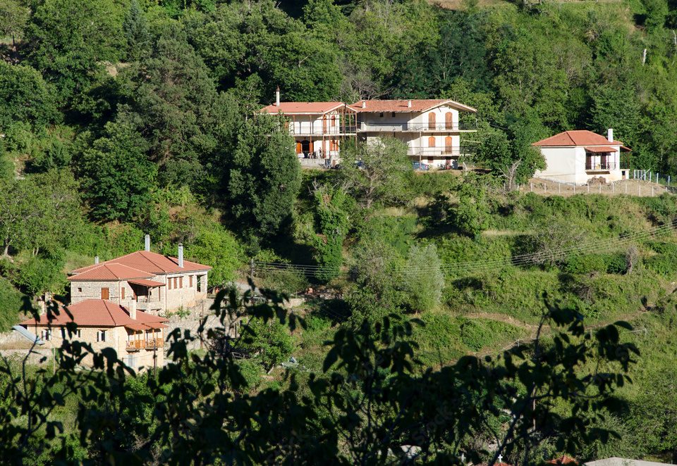 Μαρκόπουλο: «Ήθελα να κάψω έγγραφα που σχετίζονται με το σκάνδαλο Σινά» λέει ο ιερέας που συνελήφθη για εμπρησμό