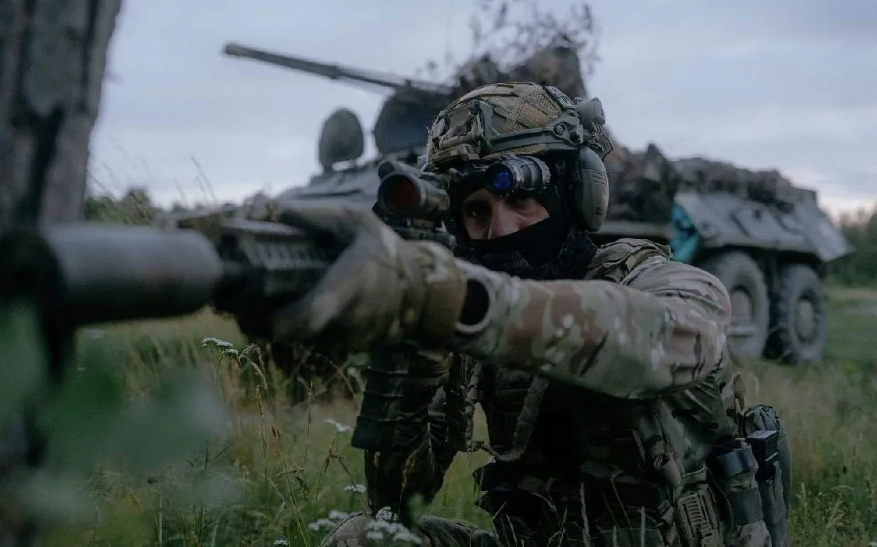 Ρώσοι πεζοναύτες εξόντωσαν ομάδα Ουκρανών στρατιωτών στον ποταμό Δνείπερο – Δείτε βίντεο (ευαίσθητο περιεχόμενο)