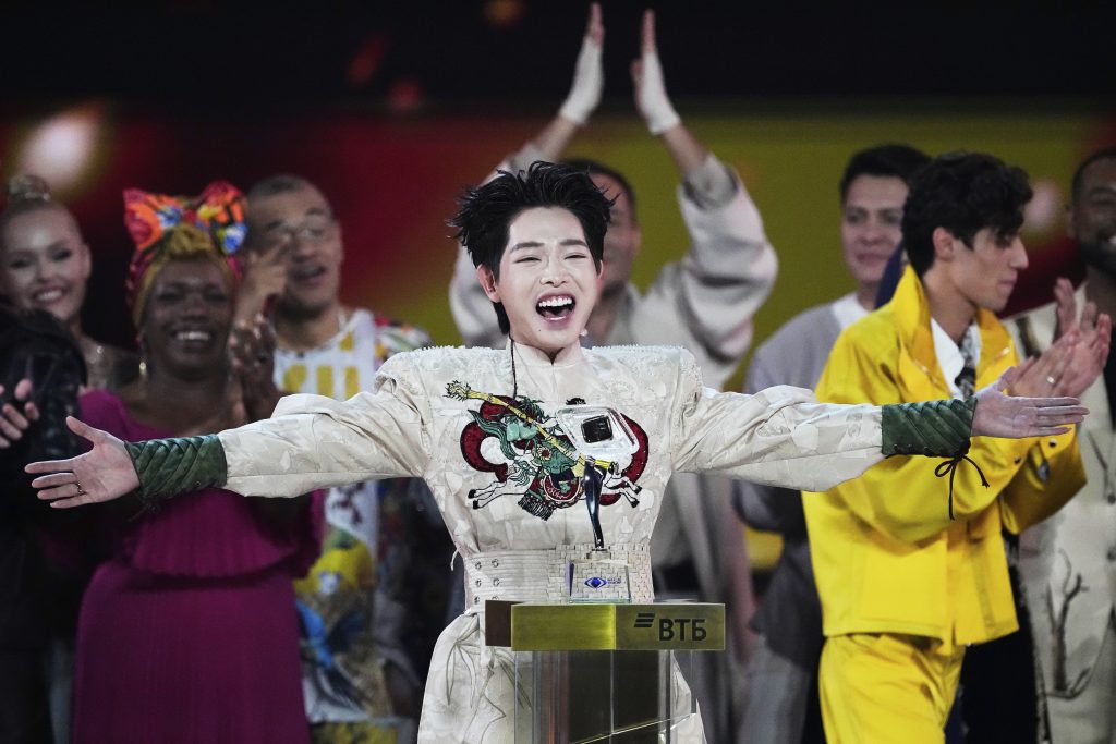 Intervision: Το Βιετνάμ ο μεγάλος νικητής της «Eurovision της Ανατολής» – Αποσύρθηκε η ελληνικής καταγωγής Vassy