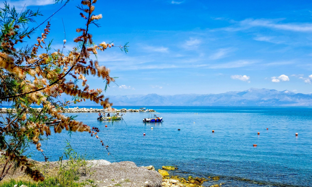 Ανεβαίνει η θερμοκρασία από αύριο – Τι λένε οι μετεωρολόγοι για τα πρωτοβρόχια του Σεπτεμβρίου