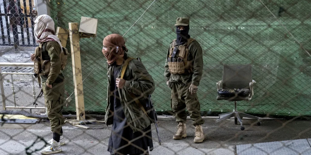 Ταλιμπάν: «Αδύνατη» κάθε συμφωνία για την επιστροφή της βάσης Μπαγκράμ