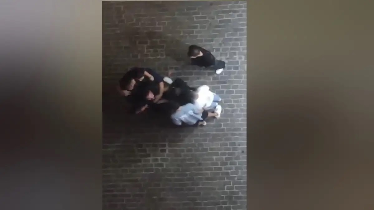 Συνελήφθησαν και αφέθηκαν ελεύθεροι οι τρεις νεαροί που ξυλοκόπησαν άγρια έναν ανήλικο στο Ρέθυμνο – Ποιος ο λόγος