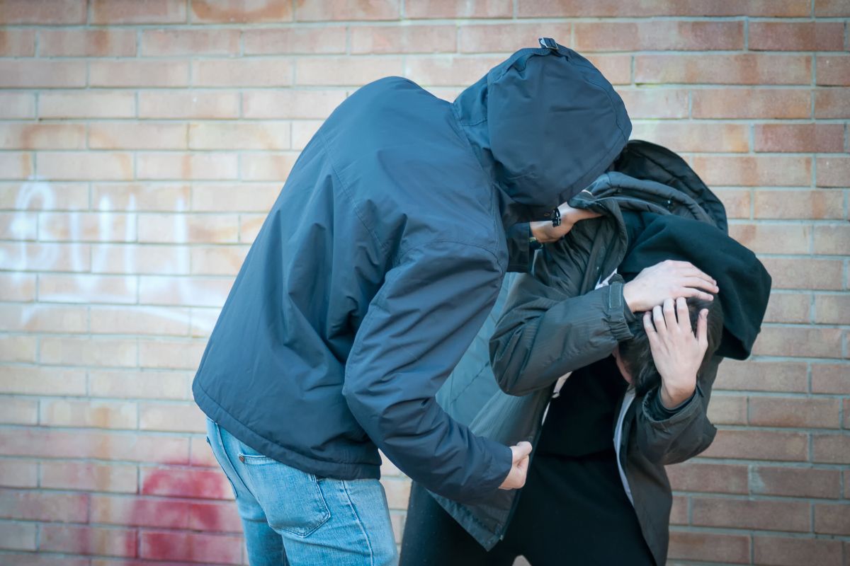 Βίντεο ντοκουμέντο από τον άγριο ξυλοδαρμό του 15χρονου στην Πάτρα – Του επιτέθηκαν με γροθιές και κλωτσιές