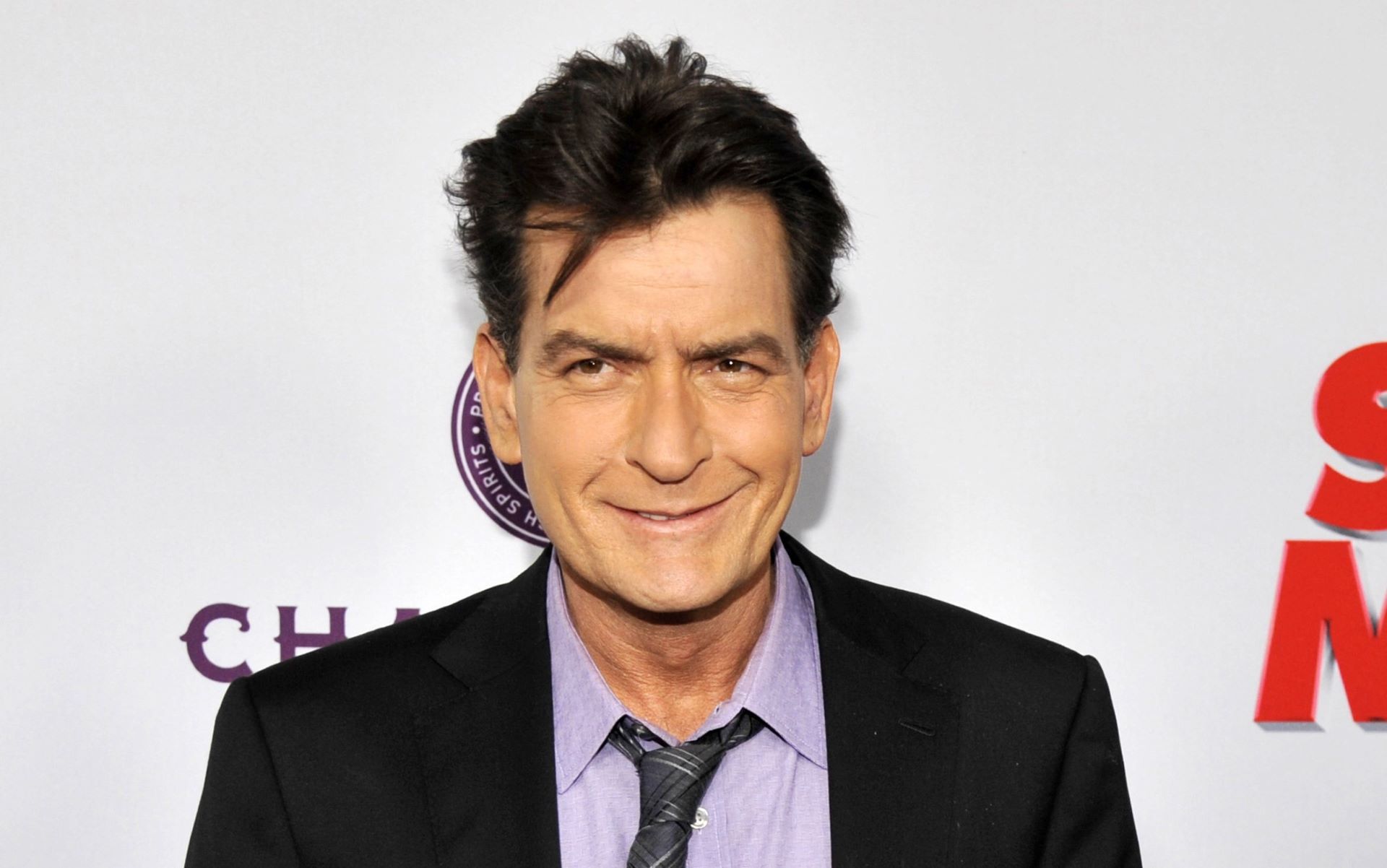 Αποκάλυψη από τον Τσάρλι Σιν: «Μεξικανικό καρτέλ με απέκλεισε από την προμήθεια κοκαΐνης» (βίντεο)