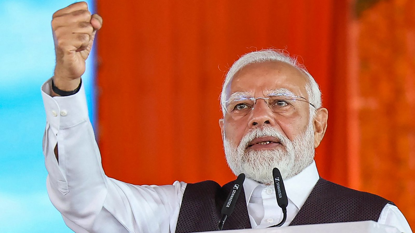 Ο Ν.Μόντι καλεί τους Ινδούς να αγοράζουν «εγχώρια» προϊόντα εν μέσω αμερικανικών δασμών