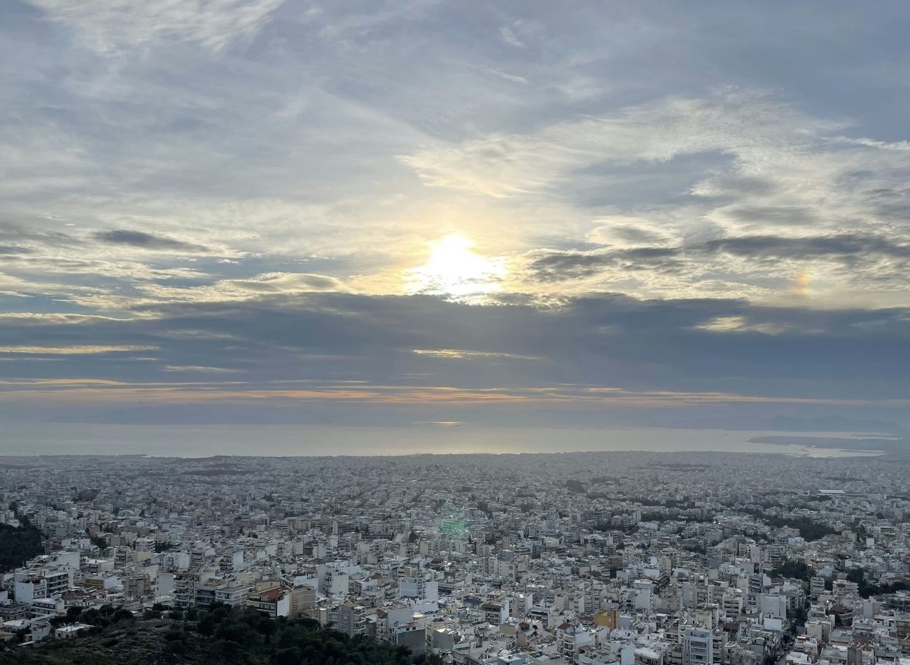 Καιρός: Γενικά αίθριος σήμερα με πρόσκαιρες νεφώσεις – Έως 31 βαθμούς Κελσίου η θερμοκρασία