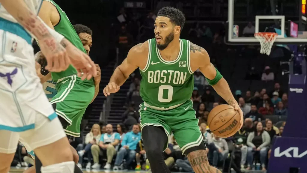 Τζέισον Τέιτουμ: «Σκέφτηκα να σταματήσω το μπάσκετ μετά τον τραυματισμό μου»