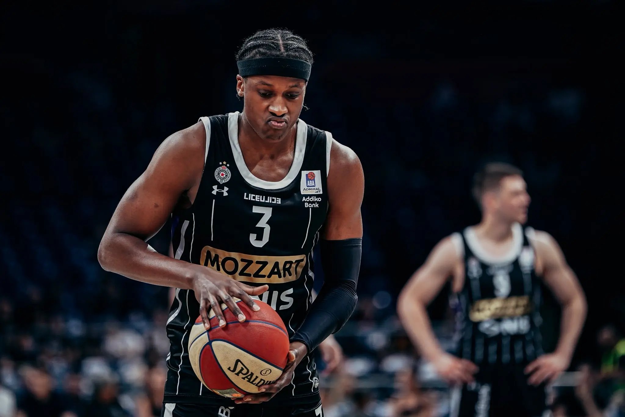 Η γαλλική ομοσπονδία μπάσκετ ανακοίνωσε την μεταγραφή του Φρανκ Ντιλικινά στον Ολυμπιακό! (φωτο)