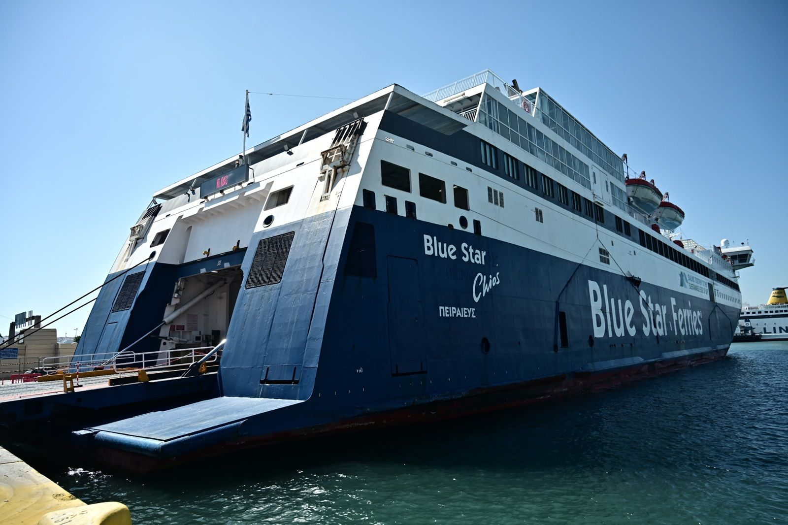Blue Star Chios: Προσωρινά ελεύθεροι ο πλοίαρχος και ο Α’ μηχανικός που συνελήφθησαν για τον θάνατο του 20χρονου