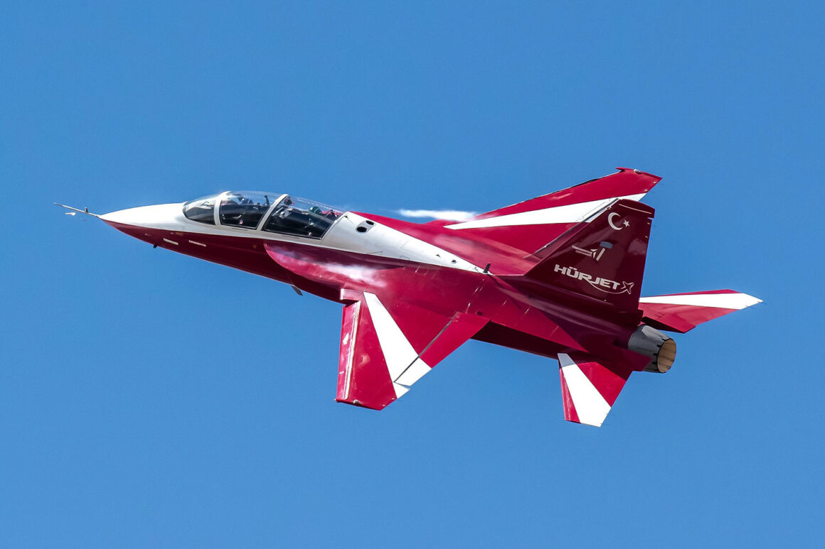 Η Ισπανία αποφάσισε την αγορά 45 τουρκικών εκπαιδευτικών Hürjet – Πάνω από 1 δισ.ευρώ η αξία