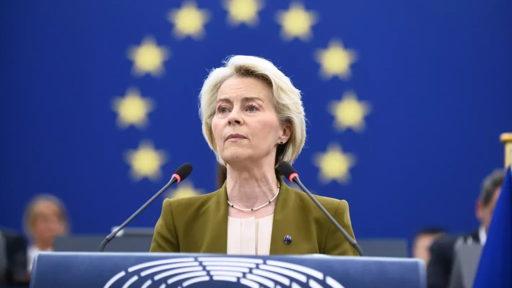 «Μαγκιές» από Ούρσουλα φον ντερ Λάιεν: «Αν μπει στον εναέριο χώρο ρωσικό μαχητικό πρέπει να καταρριφθεί»