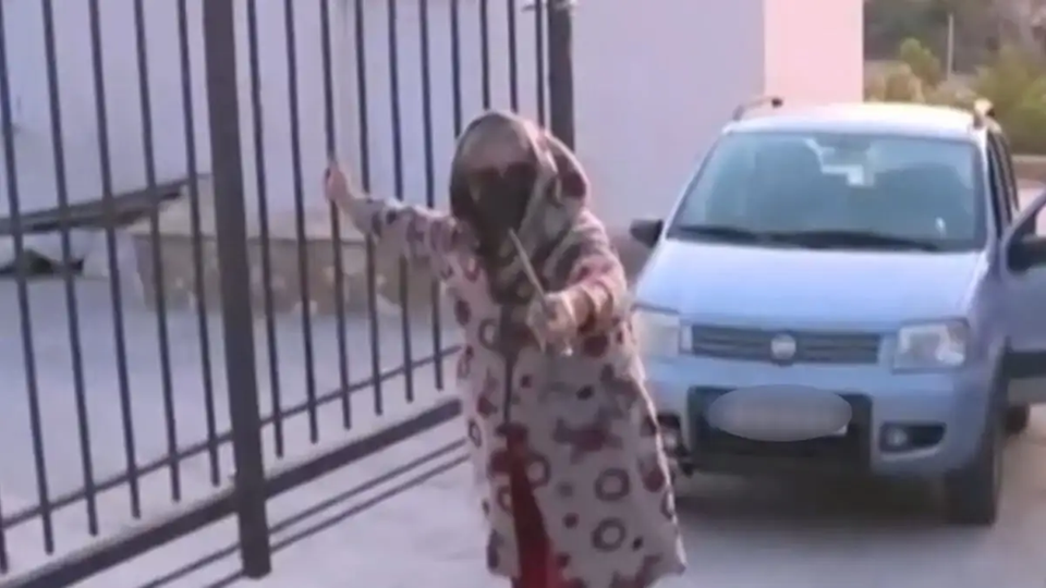 Βοιωτία – Φίλη 62χρονης: «Μου έλεγε “πρέπει να βρούμε κάποια να κάνει τη μάνα μου αλλιώς θα με κλείσουν μέσα”»