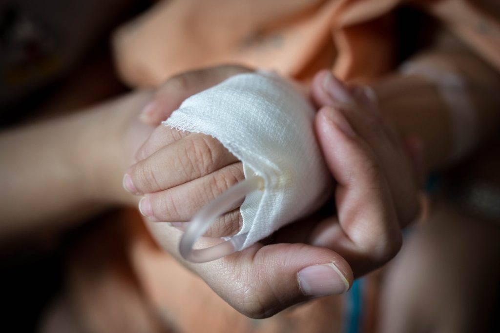 Φωκίδα: 5χρονο παιδί «έφυγε» ξαφνικά από τη ζωή μετά από ίωση