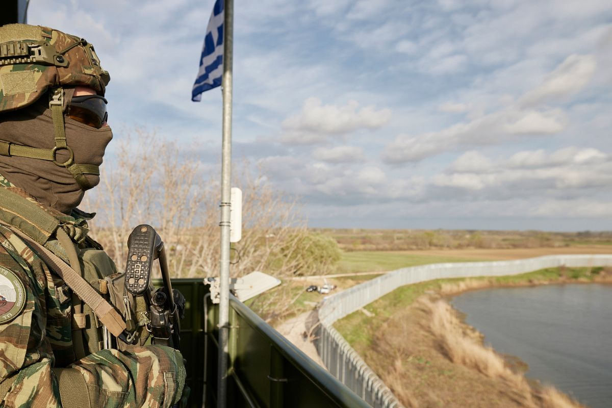 Έβρος: Όχημα με συνοριοφύλακες δέχθηκε πυρά στην περιοχή των Φερών