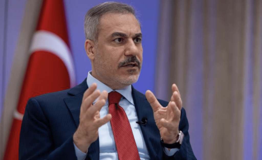 Τούρκος ΥΠΕΞ Χ.Φιντάν: «Στην Ελλάδα καταπιέζουν τους Τούρκους σε Δ.Θράκη & Δωδεκανήσα – Θα τους υπερασπιστούμε»!