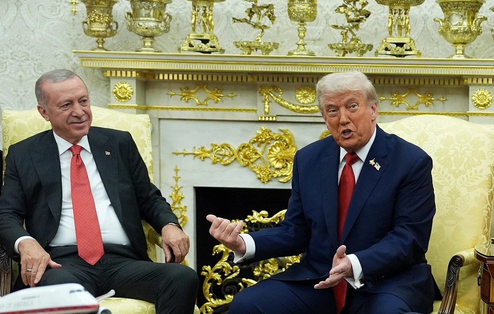 Η στιγμή που ο Τραμπ χλευάζει τον Ερντογάν για τις στημένες εκλογές – «Αυτός εδώ ξέρει καλύτερα από όλους»