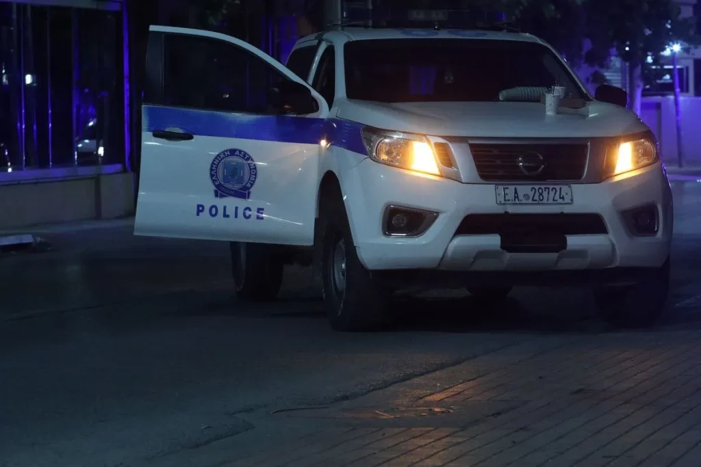 Άγριος καβγάς 20 Αλβανών στην Κρήτη: Έβγαλαν μαχαίρια στο γλέντι – Ποια η φράση που «δυναμίτισε» το κλίμα