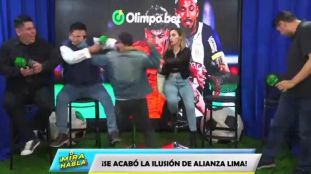 Περού: Δημοσιογράφοι πιάστηκαν στα χέρια on air – Δείτε βίντεο