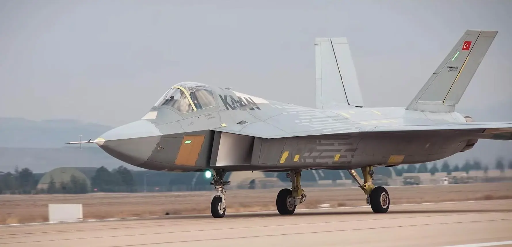 Χωρίς κινητήρες από ΗΠΑ το τουρκικό ΚΑΑΝ – Χ.Φιντάν: «Το Κογκρέσο μπλόκαρε την εξαγωγή τους – Ελπίζουμε μόνο»