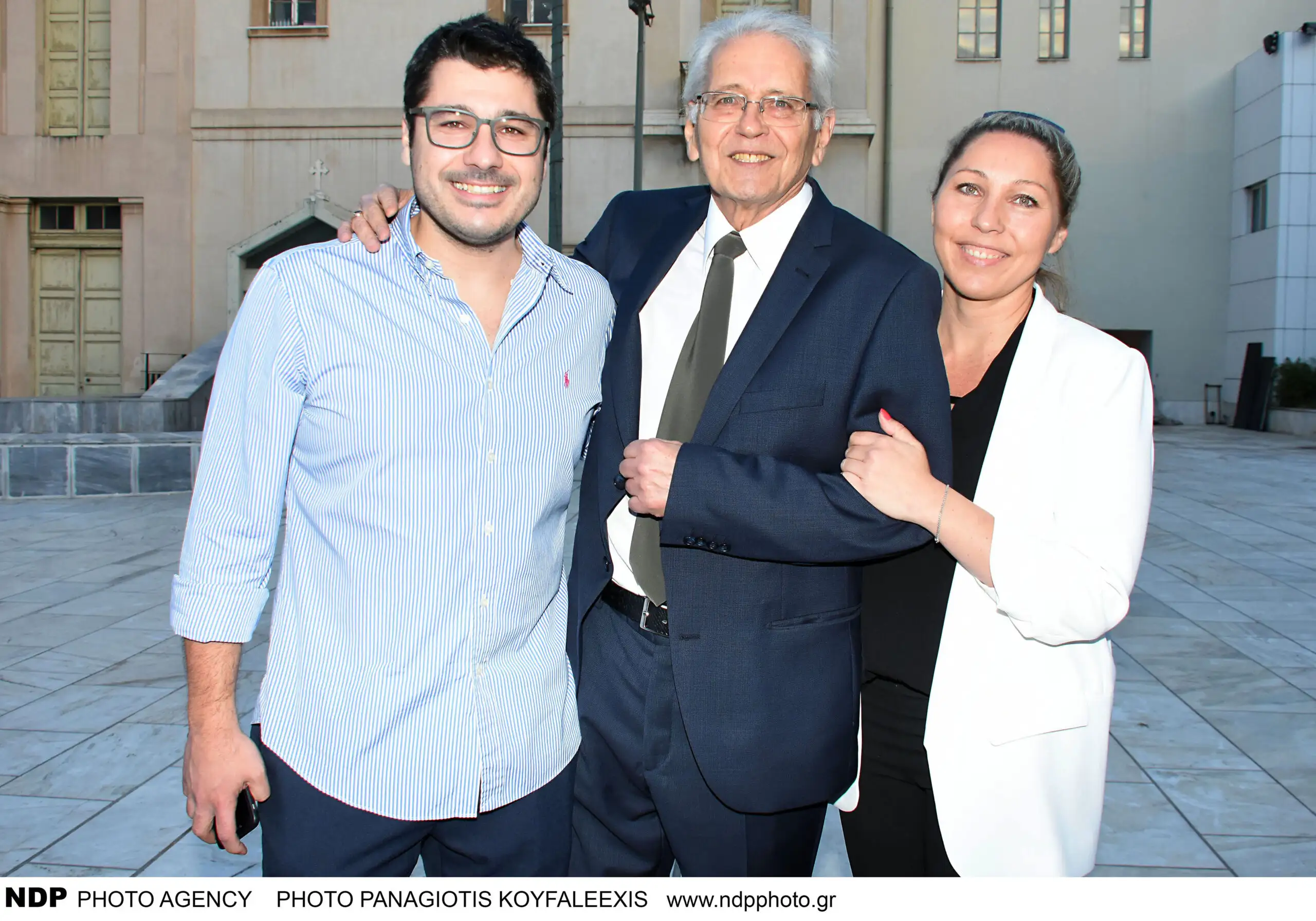 Η συγκινητική ανάρτηση του Λ.Κωνσταντάρα μετά το 40ήμερο μνημόσυνο του πατέρα του (φωτο)