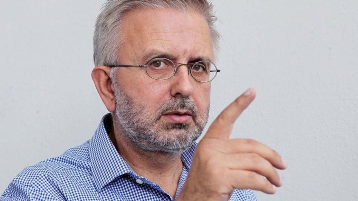 Συγκλονίζει ο Δ.Βερύκιος για την απώλεια του αδερφού του: «Πλήρωσε τα λάθη της ζωής του»