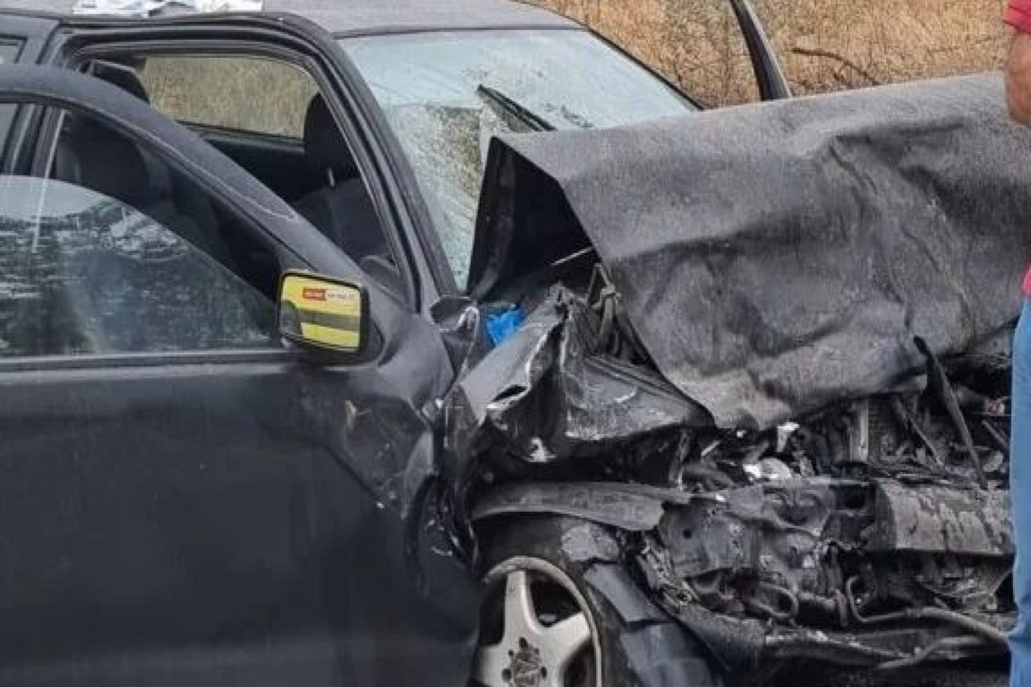 Τροχαίο στον Λαγκαδά: Χαροπαλεύει μια 18χρονη μετά την πλαγιομετωπική σύγκρουση δύο ΙΧ – Δείτε την έκκληση για αίμα