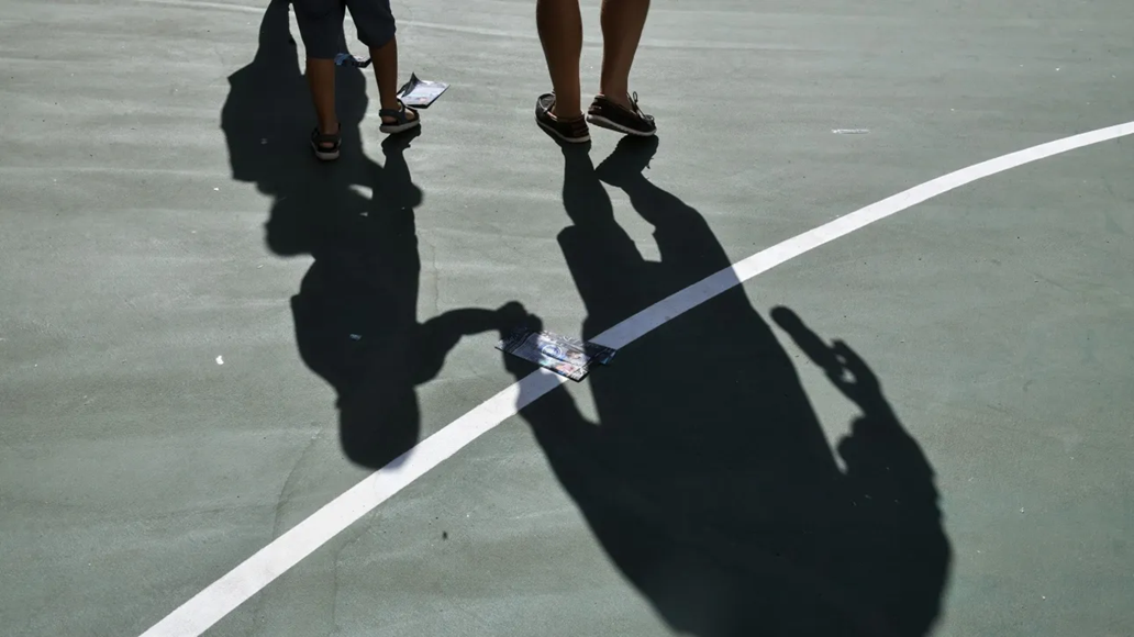 Νέο περιστατικό βίας μεταξύ ανηλίκων: Μαθήτριες πιάστηκαν «μαλλί με μαλλί» έξω από σχολείο στην Κω (βίντεο)