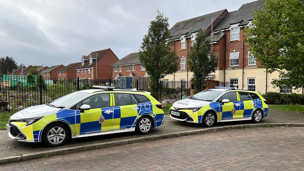 Κάτι δεν πάει καθόλου καλά στην Βρετανία του Στάρμερ: Η αστυνομία συνέλαβε… 10χρονο αγόρι επειδή ψάρευε παράνομα!