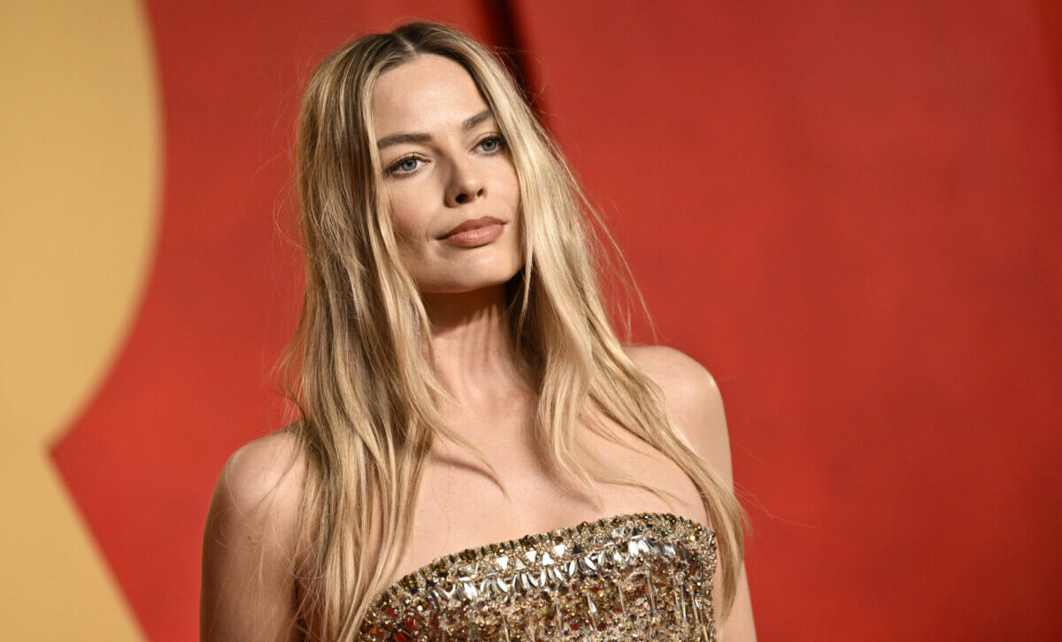 Η Μάργκοτ Ρόμπι αποκάλυψε ότι έχει το «σύνδρομο του απατεώνα» – «Έχω μια πλήρη κρίση πίστης κάθε φορά»