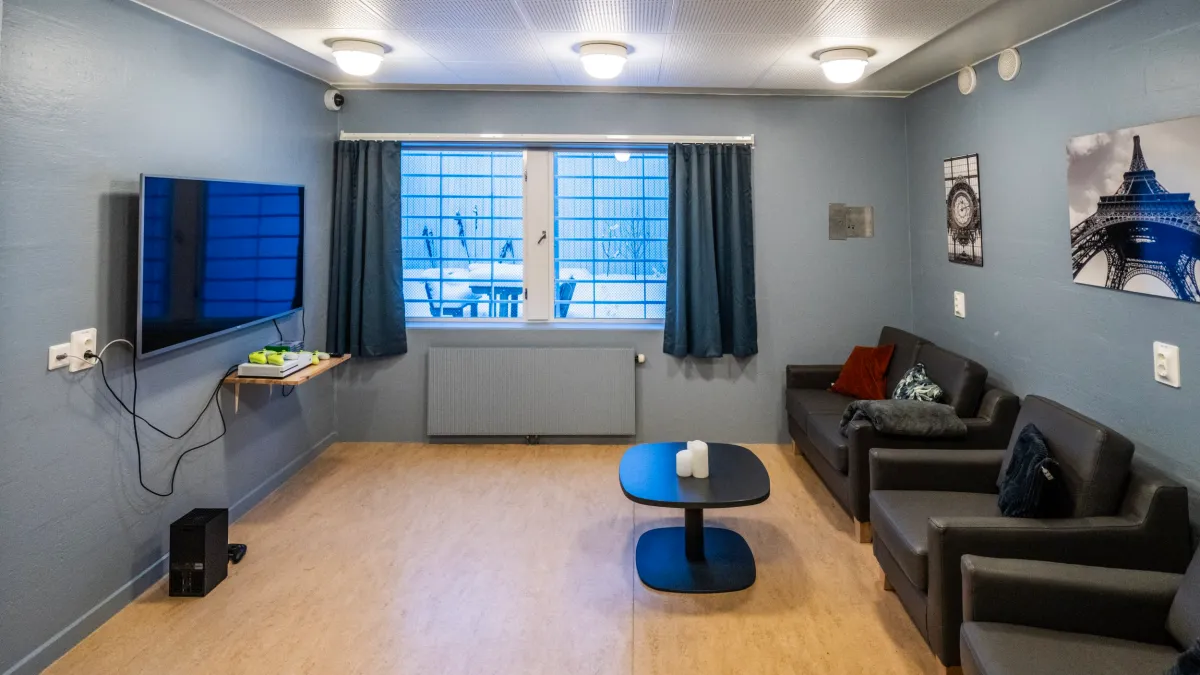 Έσκομπαρ και Μαραντόνα: Το πάρτι που κανείς δεν περίμενε στη φυλακή – Πολυτελές ξενοδοχείο πίσω από τα κάγκελα