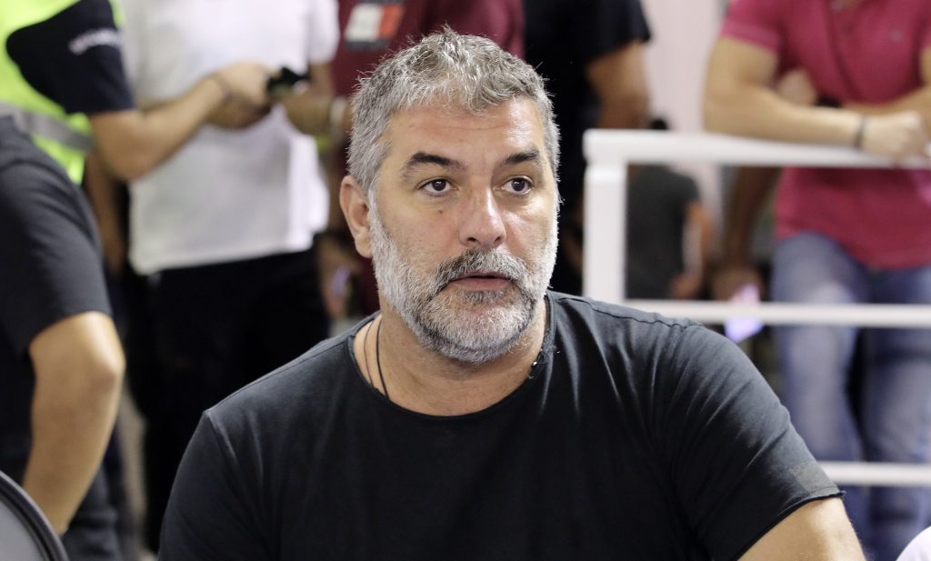 Έφτασε στην Ευελπίδων ο Βασίλης Μπισμπίκης