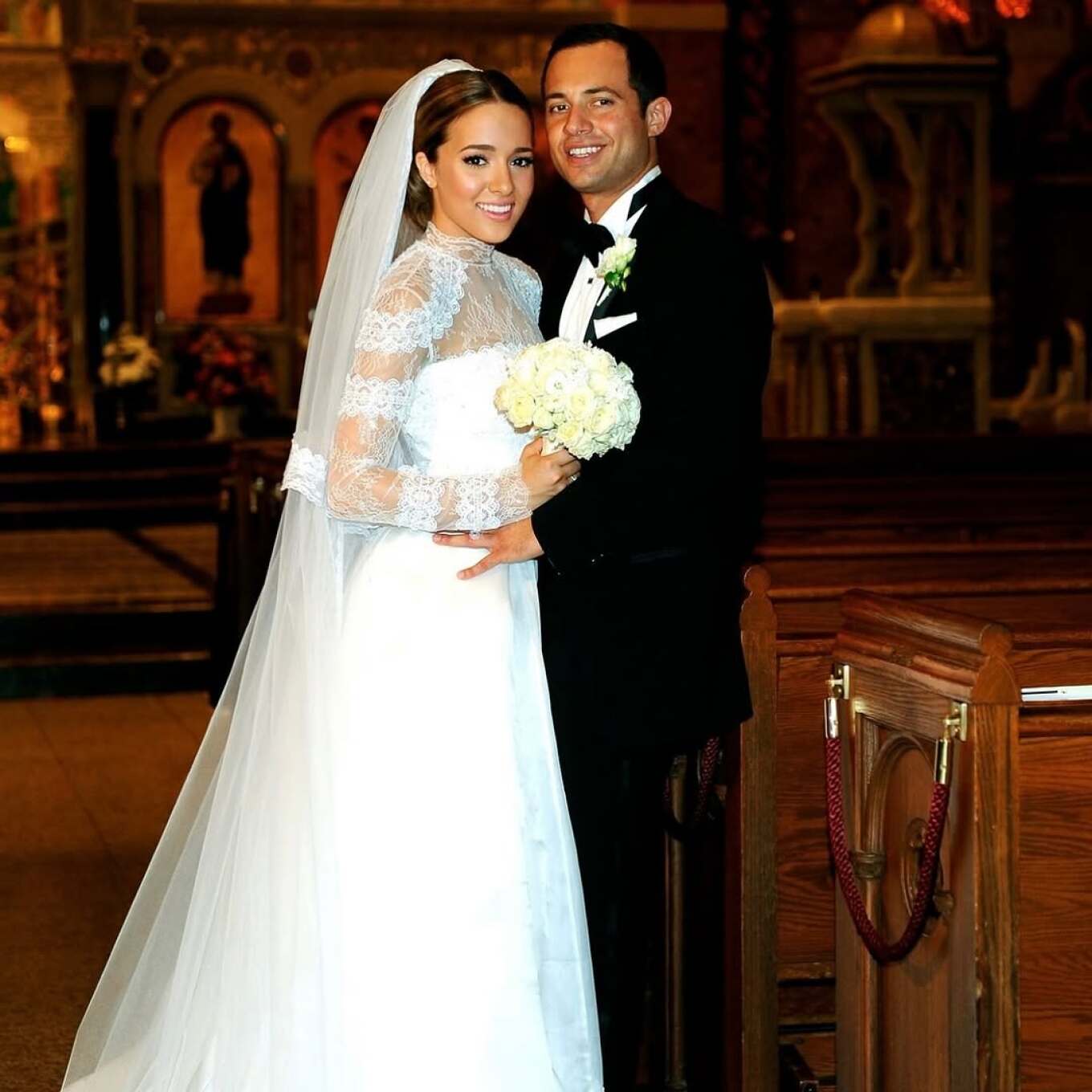 Καλομοίρα: Δείτε την ανάρτησή της με τον Γιώργο Μπούσαλη για την 15η επέτειο του γάμου τους (φωτο)