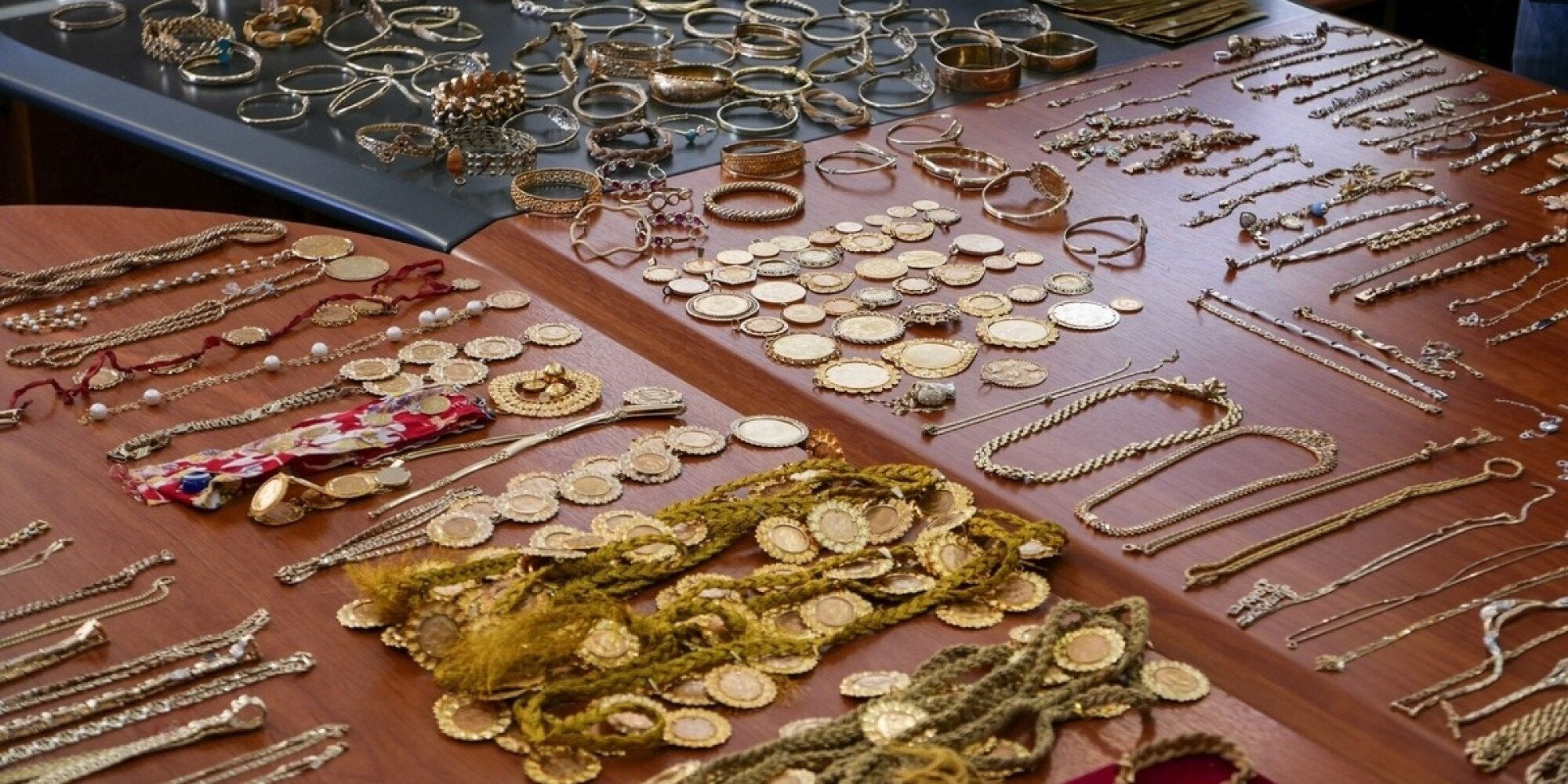 Μεγάλη ληστεία στη Ρόδο: Κουκουλοφόροι ξάφρισαν κοσμήματα αξίας 500.000 ευρώ