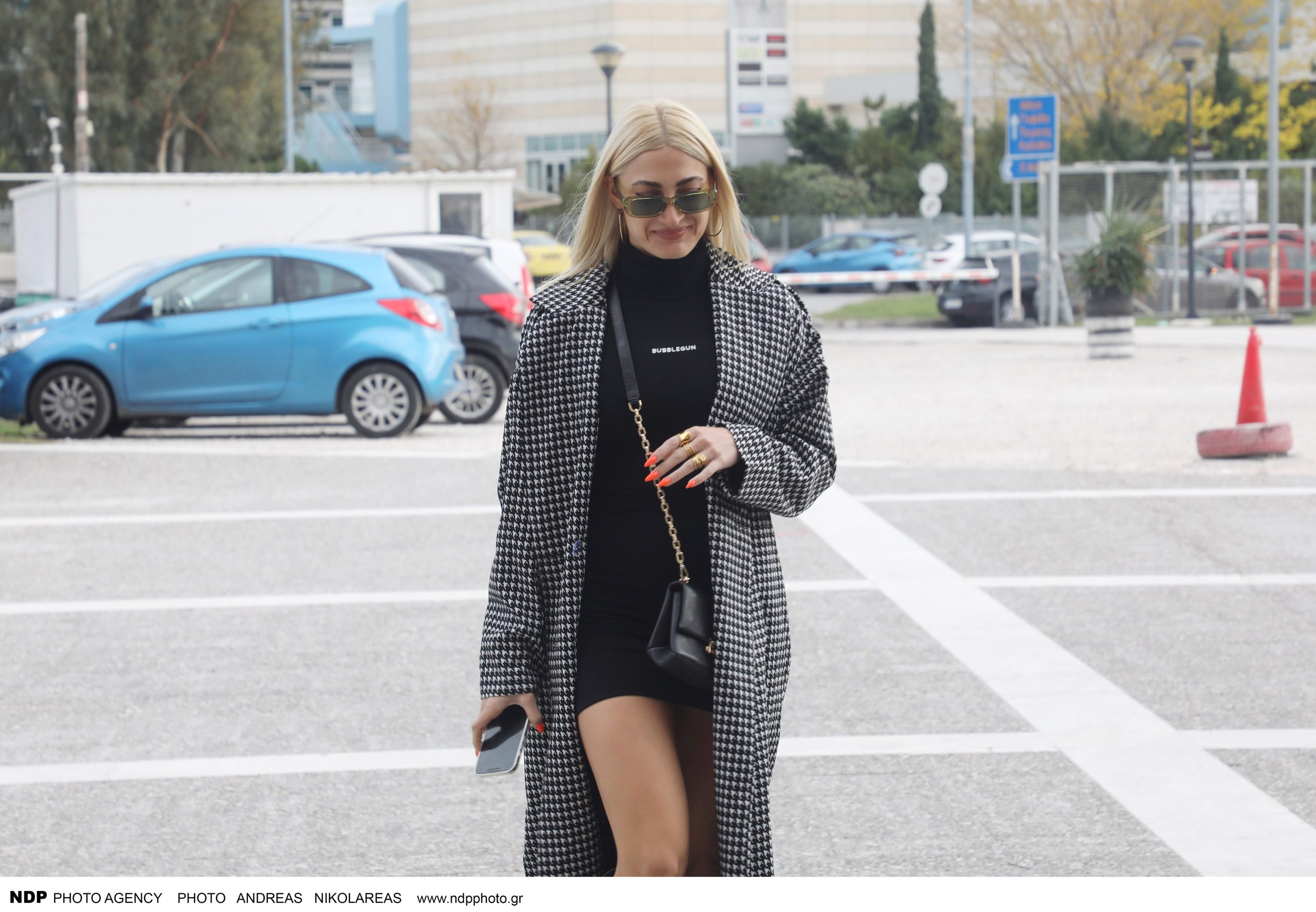 Η Ι.Τούνη απαντά με ατάκα της Τ.Αλεξανδράτου στο «τι νομίζουν όταν λέω ότι είμαι επιχειρηματίας & διαφημίστρια»