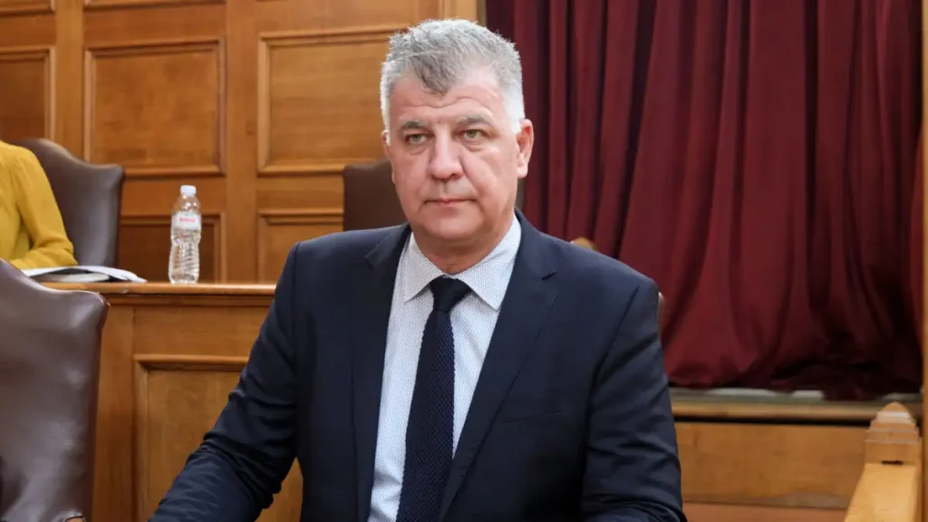 Β.Σημανδράκος: «Ο Γ.Στρατάκης μου τηλεφωνούσε συχνά για να δώσω τις επιδοτήσεις στον “φραπέ” Γ.Ξυλούρη»