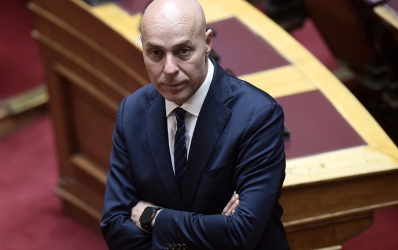 Παντρεμένος με άντρα ο βουλευτής της ΝΔ Γιώργος Αμυράς – Τι αποκάλυψε το «πόθεν έσχες» του