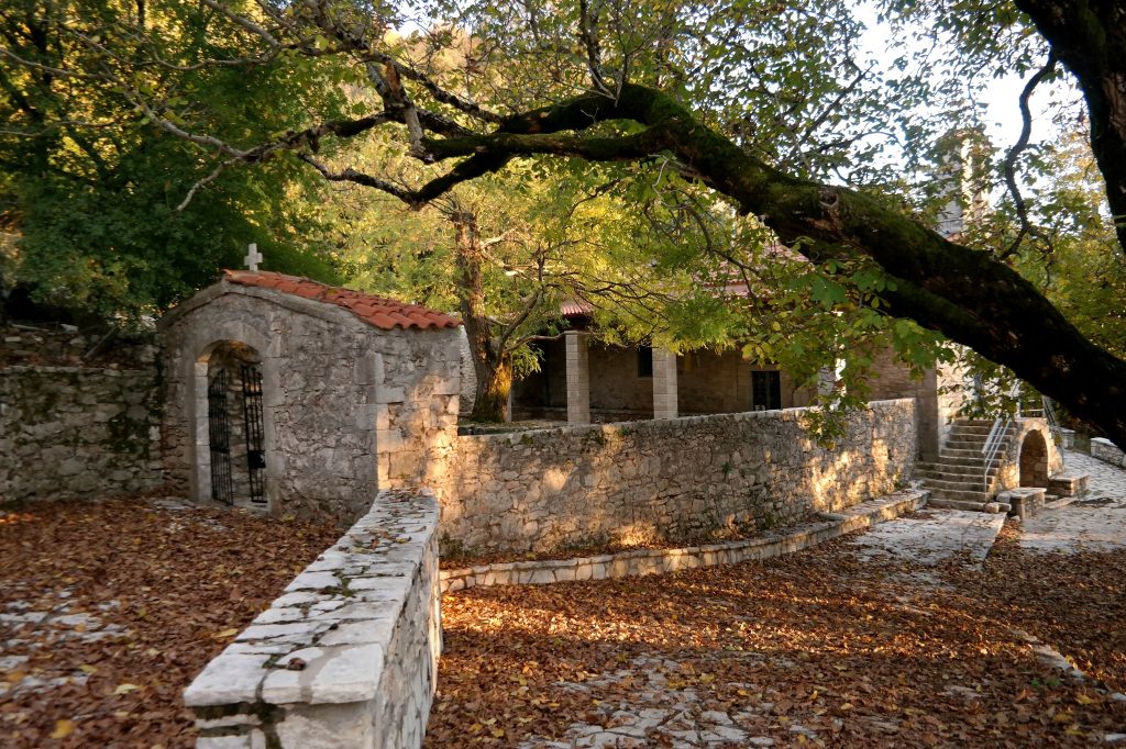 Βλόγγος: Το χωριό στην ορεινή Αρκαδία που αξίζει να επισκεφθείτε ένα Σαββατοκύριακο του φθινοπώρου