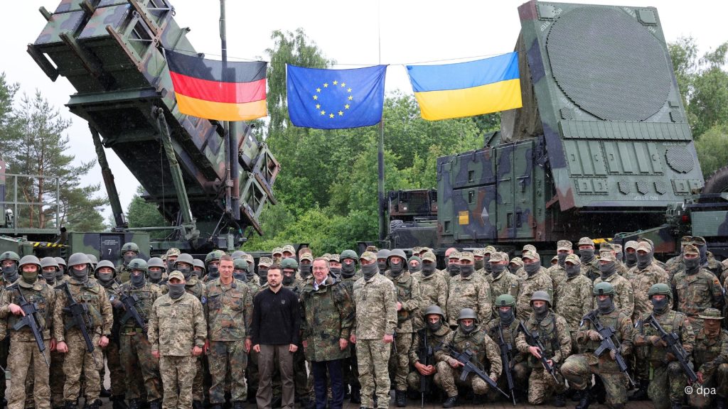 Γερμανικά φυλλάδια καλούν τους πολίτες του Βερολίνου να πάρουν τα όπλα κατά των Ρώσων