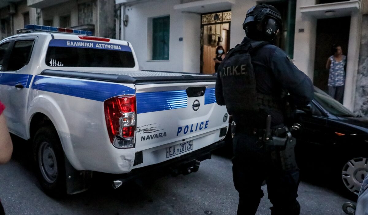 Στον ανακριτή όλοι οι συλληφθέντες του κυκλώματος εικονικών τιμολογίων και «επιστροφών» ΦΠΑ