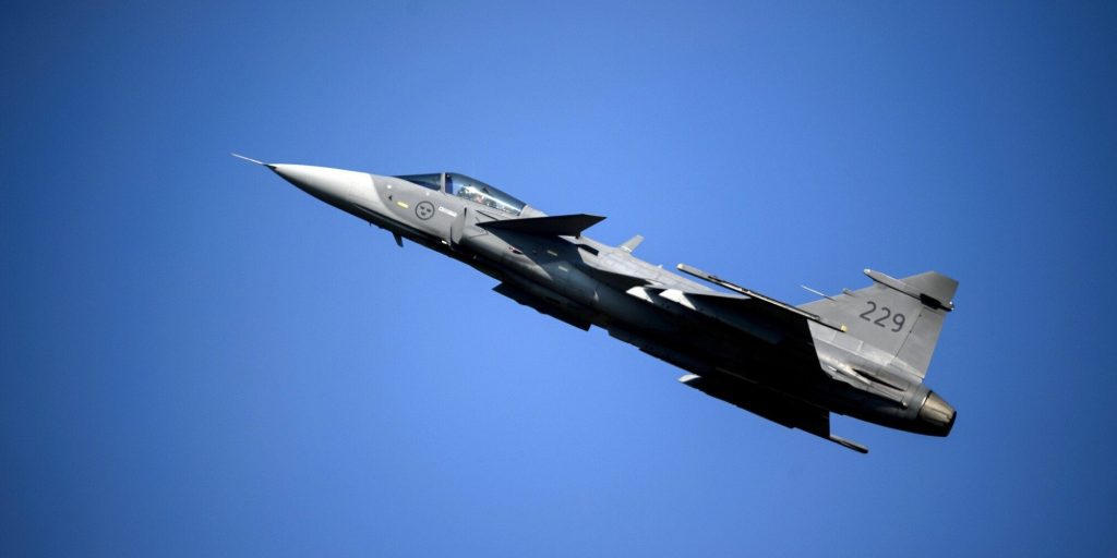 Σουηδία: Συζητά με την Ουκρανία ενδεχόμενη παραχώρηση μαχητικών αεροσκαφών Gripen